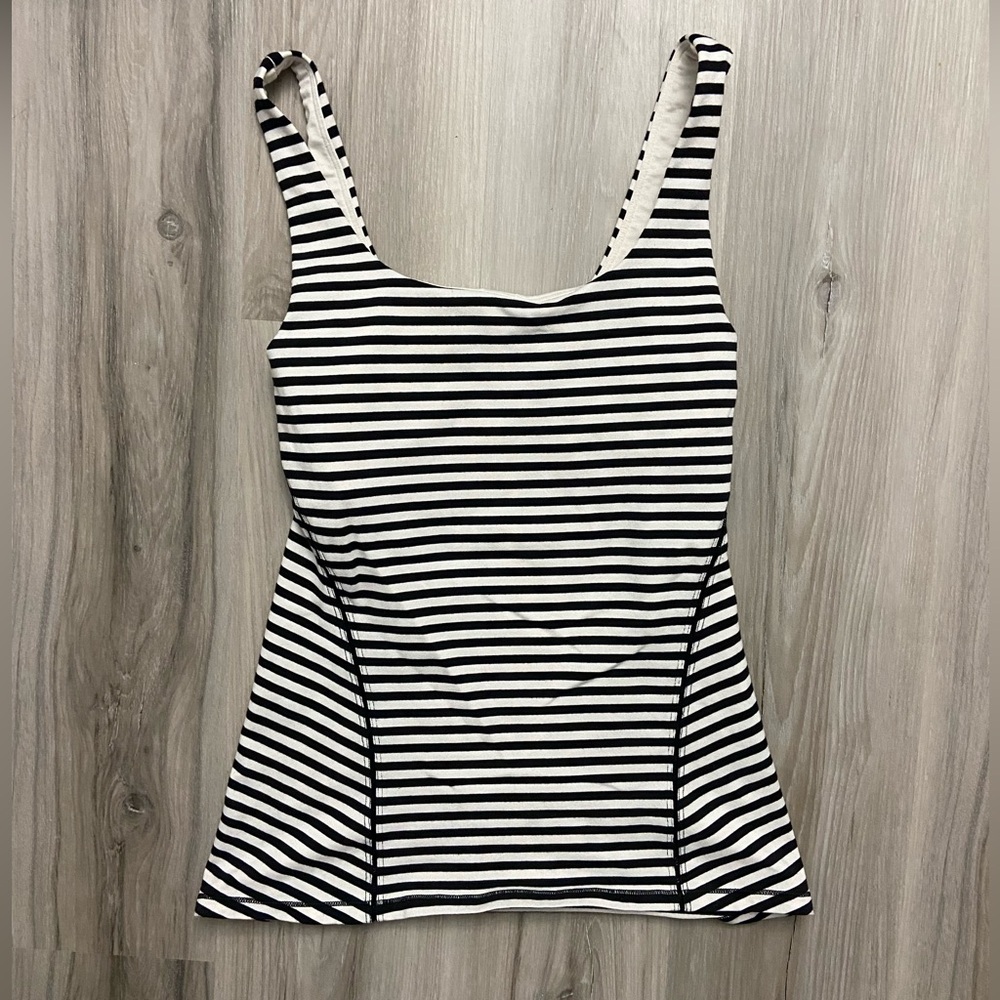 Lululemon striped tank size 4